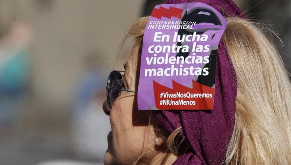 Durante la marcha se han podido leer lemas como 'Ni una menos'