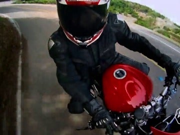Frame 15.245518 de: Ponte el casco siempre que vayas en moto