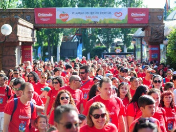 Miles de personas participan en la sexta edición de 'De Marcha con Objetivo Bienestar Junior' Miles de personas participan en la sexta edición de 'De Marcha con Objetivo Bienestar Junior'