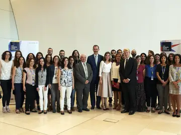 Investigadores españoles lamentan ante los Reyes la escasa inversión científica Investigadores españoles lamentan ante los Reyes la escasa inversión científica