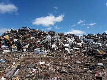 La Interpol descubre el tráfico ilegal de 1,5 millones de residuos