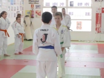 ¿Qué beneficios tiene el judo en el desarrollo de los peques?