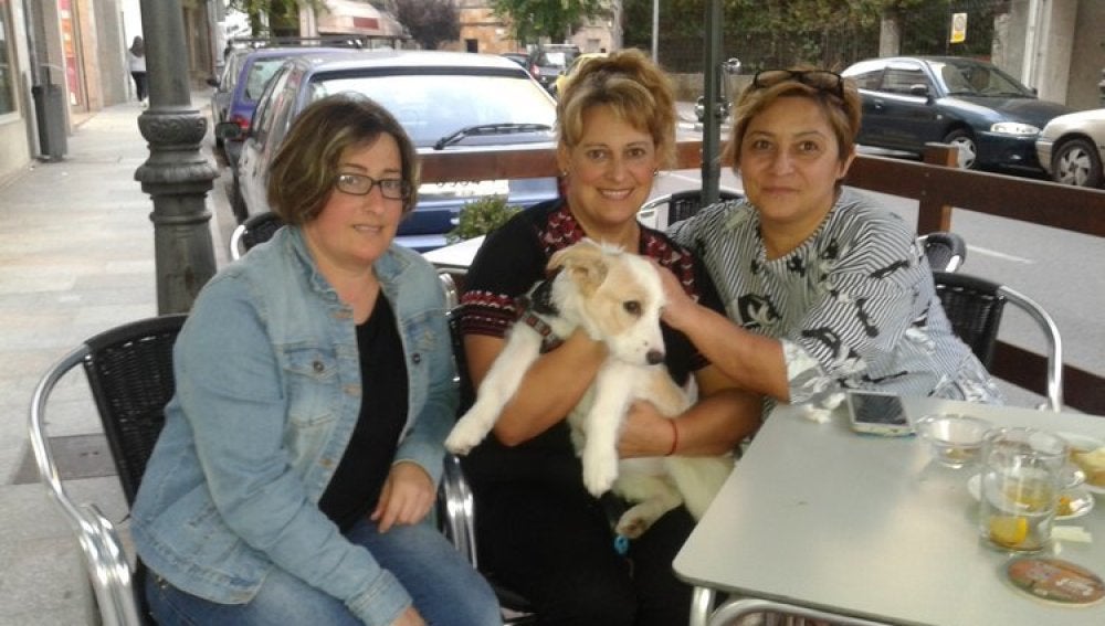 Enma, Teresa y Ana , con Valentina