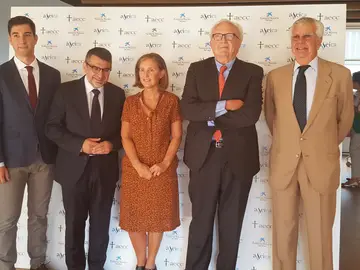 La AECC presenta el primer informe sobre la investigación e innovación en cáncer en España La AECC presenta el primer informe sobre la investigación e innovación en cáncer en España