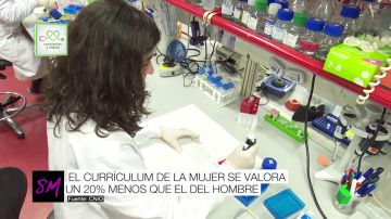 La discriminación de la mujer también está presente en la ciencia: su trabajo se valora "hasta un 20% menos" La discriminación de la mujer también está presente en la ciencia: su trabajo se valora "hasta un 20% menos"