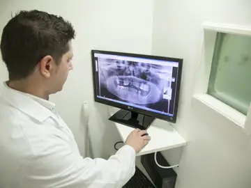 Radiografía de una mandíbula Radiografía de una mandíbula