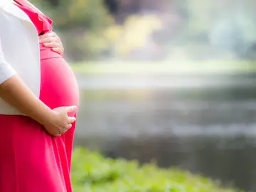 mujer embarazada mujer embarazada