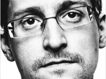 Portada de 'Vigilancia permanente' de Edward Snowden. Portada de 'Vigilancia permanente' de Edward Snowden.