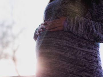 mujer embarazada mujer embarazada