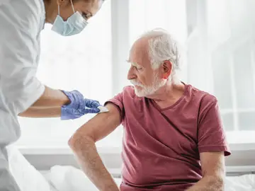 El 70 de los encuestados en Espana se vacunaria contra el coronavirus El 70 de los encuestados en Espana se vacunaria contra el coronavirus
