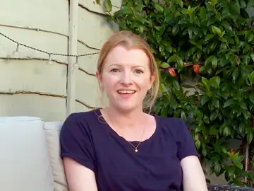 Elizabeth Kay habla sobre su primera novela 'Siete secretos' Elizabeth Kay habla sobre su primera novela 'Siete secretos'