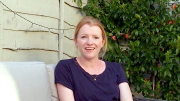 Elizabeth Kay habla sobre su primera novela 'Siete secretos' Elizabeth Kay habla sobre su primera novela 'Siete secretos'