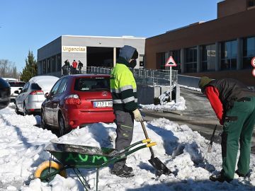 Nieve hoy en Madrid, Aragón, Cataluña y Castilla - La Mancha: carreteras cortadas y últimas noticias de la ola de frío en España