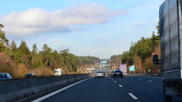 Carretera con coches Carretera con coches