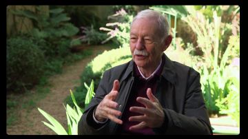Eduardo Mendoza Eduardo Mendoza