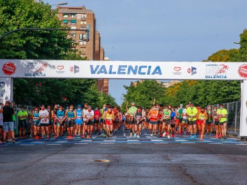 La salida de la Carrera Ponle Freno Valencia 2021