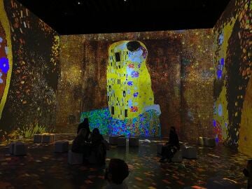 'El Beso', de Gustav Klimt, proyectado en el nuevo centro MAD de artes digitales