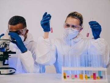 Aumenta el acoso a los científicos tras la pandemia
