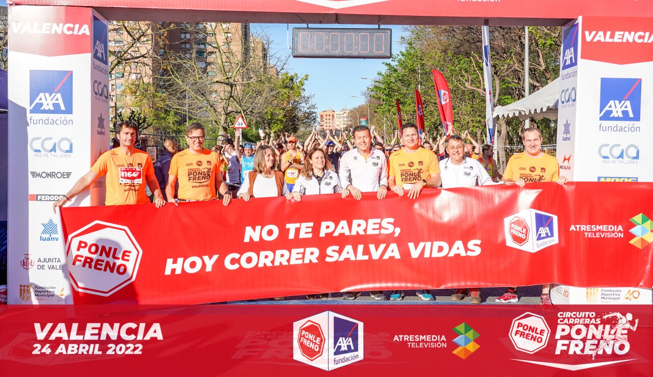 Cerca de mil participantes se unen al Circuito de Carreras de Ponle Freno en su parada en Valencia de 2022	