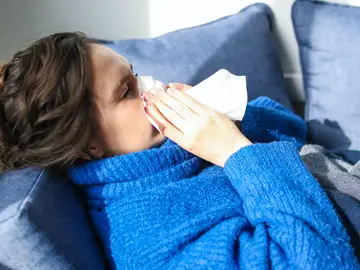 ¿Por qué es común encadenar una infección tras otra en invierno? ¿Por qué es común encadenar una infección tras otra en invierno?