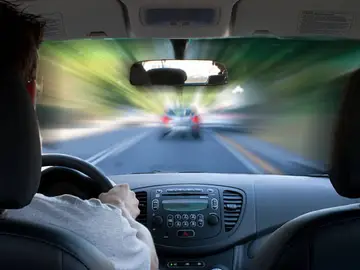 La iniciativa veraniega 'Ve, vuelve y vive' de STOP accidentes arranca para concienciar sobre la siniestralidad vial La iniciativa veraniega 'Ve, vuelve y vive' de STOP accidentes arranca para concienciar sobre la siniestralidad vial