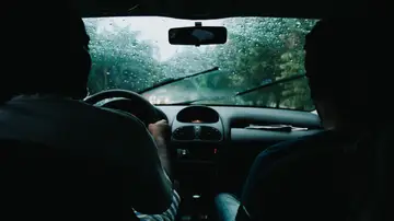 Consejos de la DGT para conducir con lluvias 