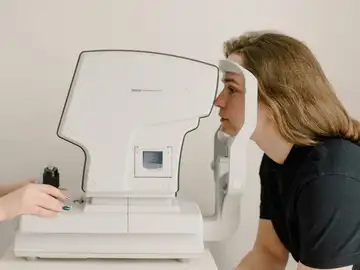 Un ensayo clínico logra mejorar la visión de personas con ceguera hereditaria Un ensayo clínico logra mejorar la visión de personas con ceguera hereditaria