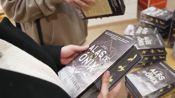 Rebecca Yarros Rebecca Yarros