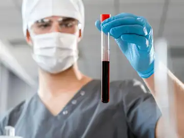 Científicos españoles descifran cómo envejece la sangre y abren vías a terapias antienvejecimiento Científicos españoles descifran cómo envejece la sangre y abren vías a terapias antienvejecimiento