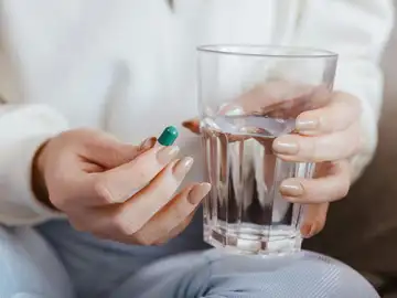 Los fármacos afectan más a las mujeres porque siguen diseñados pensando en hombres, alertan expertos Los fármacos afectan más a las mujeres porque siguen diseñados pensando en hombres, alertan expertos