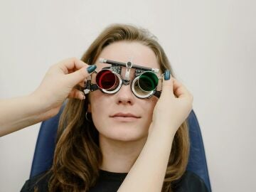 El astigmatismo afecta al 38% de la población y en el 91% de los casos se asocia a otro problema visual