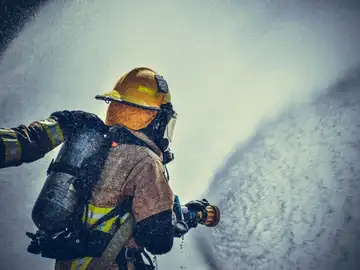 Incendios: del humo a la ansiedad, así afectan al cuerpo y la mente Incendios: del humo a la ansiedad, así afectan al cuerpo y la mente
