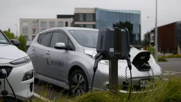 Las grandes gasolineras deberán ofrecer recarga ultrarrápida para coches eléctricos en menos de dos años Las grandes gasolineras deberán ofrecer recarga ultrarrápida para coches eléctricos en menos de dos años