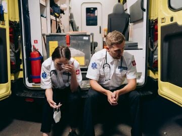 Según un estudio muchos médicos jóvenes sufren de "burnout"