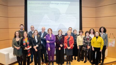 Ponentes de la jornada Soluciones para un liderazgo inclusivo, en el Auditorio del CNIO