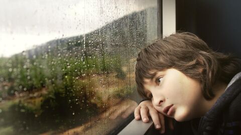 El fármaco zorevunersen logra reducir drásticamente las crisis en niños con síndrome de Dravet y abre una vía para mejorar su cognición