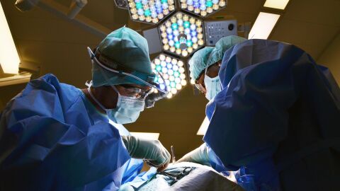 El hipoparatiroidismo la complicación más frecuente tras la cirugía de tiroides y como afrontarlo