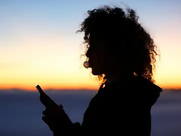 La soledad no deseada afecta a uno de cada dos españoles con problemas de salud mental La soledad no deseada afecta a uno de cada dos españoles con problemas de salud mental