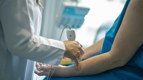 La SEN alerta de que los pacientes esperan una media de 109 días para una consulta de neurología