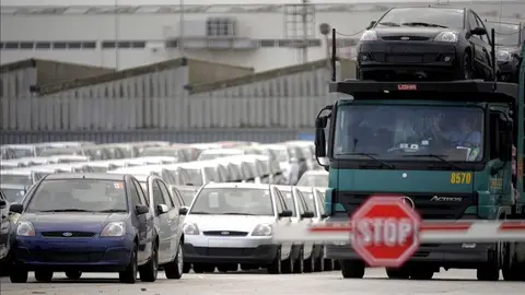 Los camiones y autobuses deberán llevar la luz diurna Los camiones y autobuses deberán llevar la luz diurna