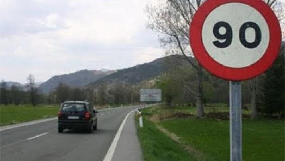 Límite de velocidad en las carreteras convencionales