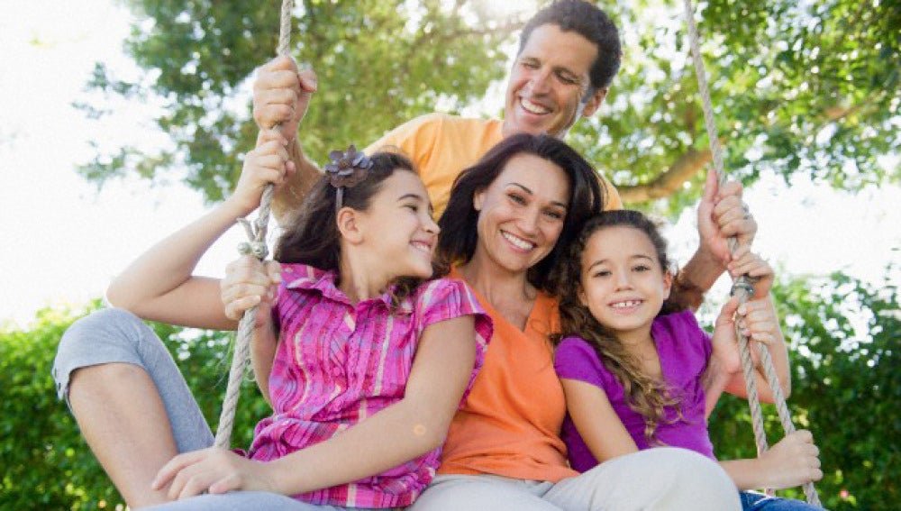 Familia jugando