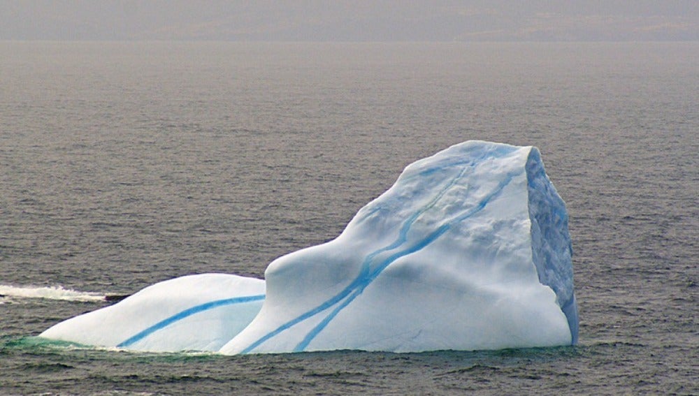 Los icebergs sacan sus colores en la Antártica