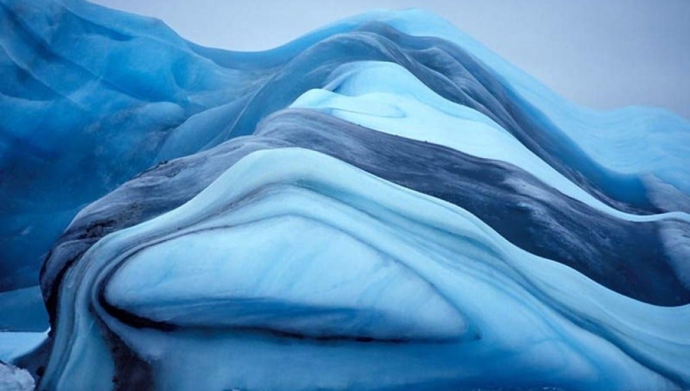 Los icebergs sacan sus colores en la Antártica