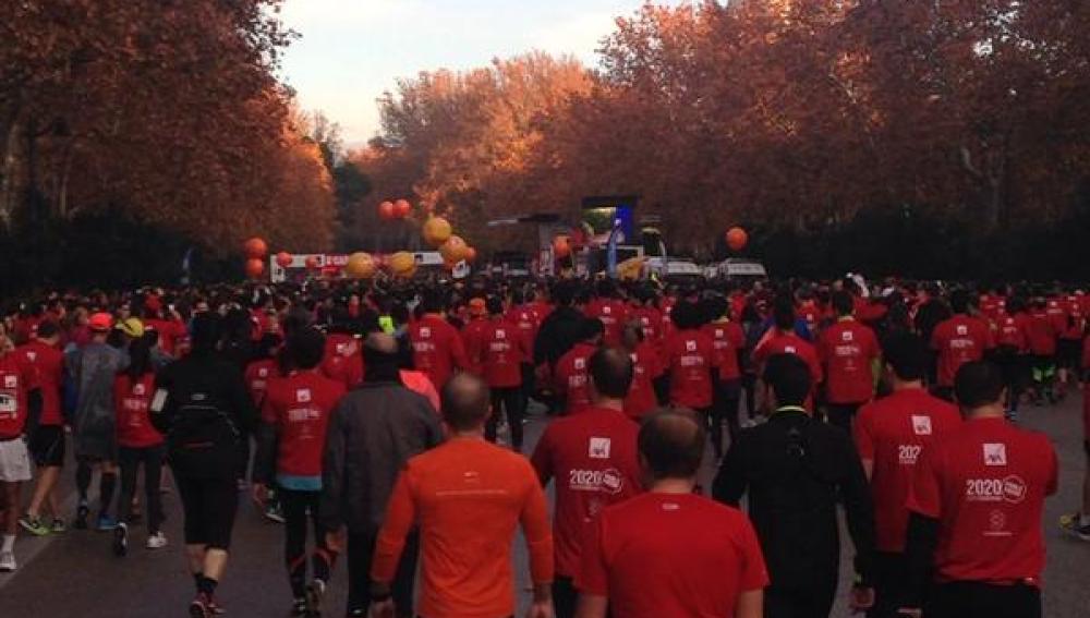 Corredores en la salida de la 6ª Carrera Ponle Freno