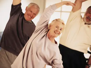 El ejercicio físico puede mejorar un 35% la fatiga en las personas con cáncer El ejercicio físico puede mejorar un 35% la fatiga en las personas con cáncer