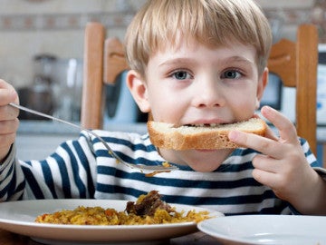¿Por qué cuidar la alimentación de los niños? ¿Por qué cuidar la alimentación de los niños?