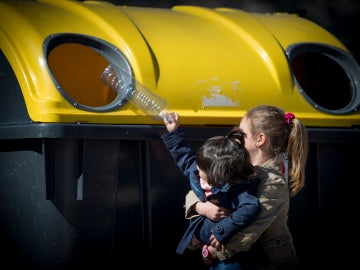 "En España ya se reciclan 7 de cada 10 envases domésticos ©Ecoembes