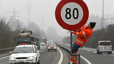 Francia limita a 80 km/h la velocidad máxima en sus carreteras Francia limita a 80 km/h la velocidad máxima en sus carreteras