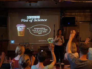 'Pint of Science' lleva la ciencia a los bares de distintos países de todo el planeta 'Pint of Science' lleva la ciencia a los bares de distintos países de todo el planeta